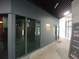 모던 미니멀 시가샵 외관 파사드 디자인